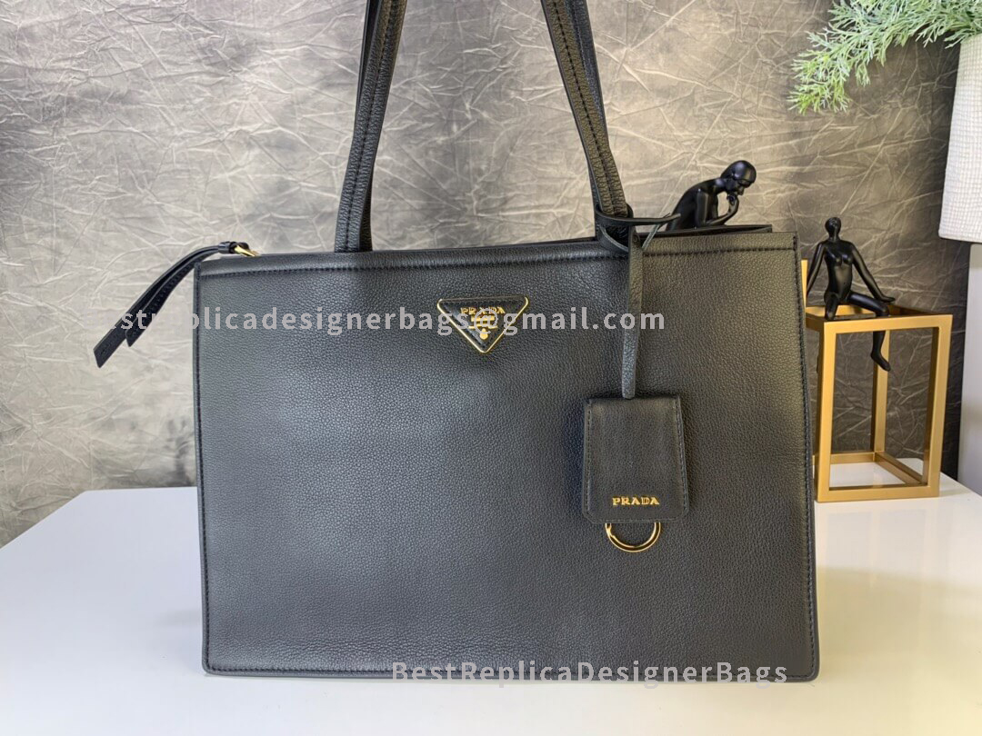 Prada Black Leather Tote In Grained GHW 122